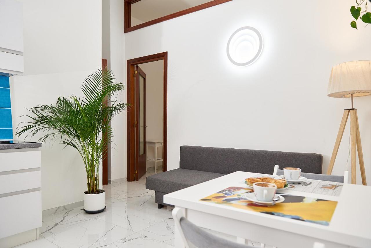 Via Matteotti Apartment Nel Centro Storico A Lecce Luaran gambar